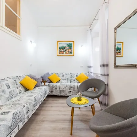 Old Town Finest - Two-bedroom 4 2 Adults - Lucarica 4 Street First Floor * Dubrovnik