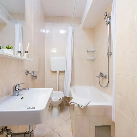 Apartment Old Town Finest - Two-bedroom 4 2 Adults - Lucarica 4 Street First Floor Dubrovnik